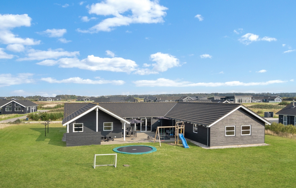 Dieses schöne Poolhaus Nr. 194 mit Platz für 20 Personen liegt in Nordjütland