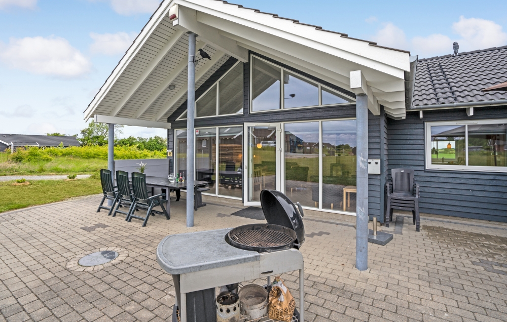 Das Luxusferienhaus Nr. 271 hat eine tolle Terrasse, die mit hochwertigen Gartenmöbeln für 14 Personen ausgestattet ist.