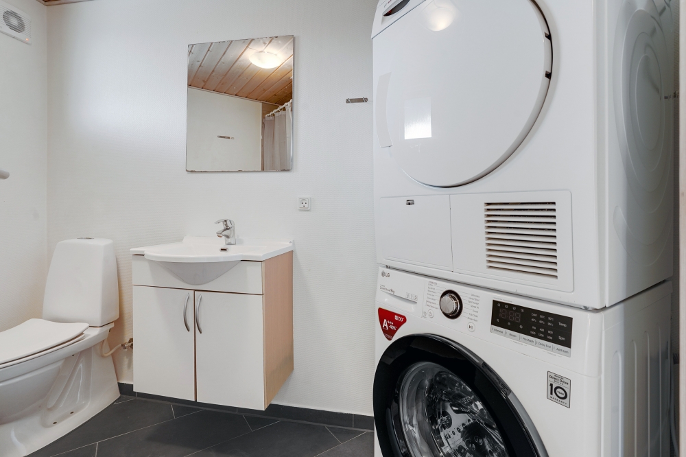 Eines der Badezimmer im Luxusferienhaus Nr. 234