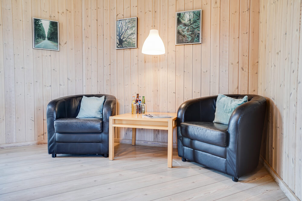 Das Luxusferienhaus 241 für 16 Personen hat einen großen Aktivitätsraum mit u. a. Billard und Darts