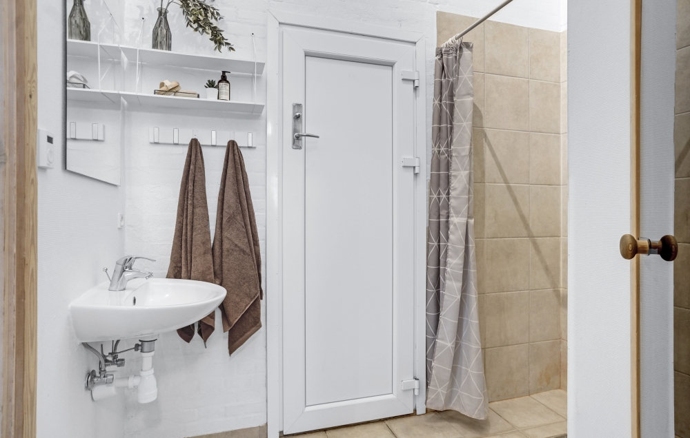 Eines der Badezimmer im Luxusferienhaus Nr. 262