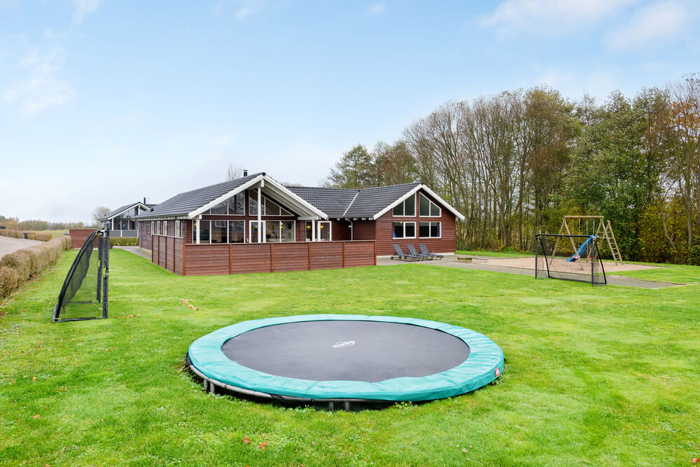 Neben den vielen schönen Stunden, die man im Poolbereich des Hauses verbringen kann, bietet das Luxusferienhaus 280 auch zahlreiche Freizeitangebote im Freien