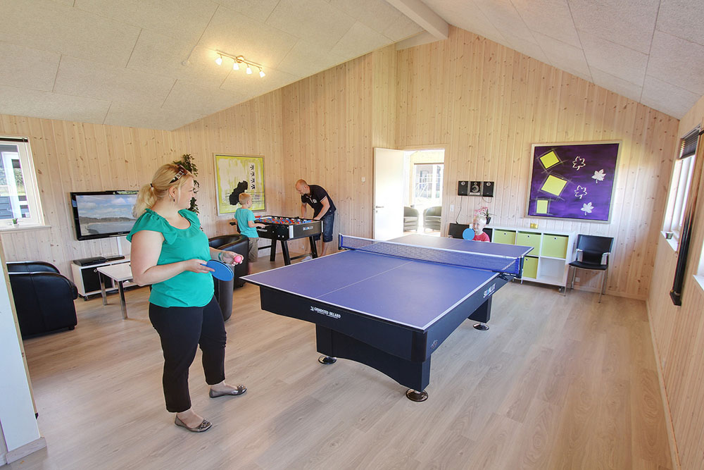 Hier können die Gäste um Ehre oder Abwasch beim Tischfußball, Tischtennis, Billard oder Dart kämpfen