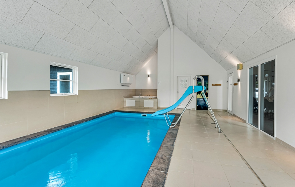 Der schicke Pool im Luxusferienhaus Nr. 189 für 24 Personen