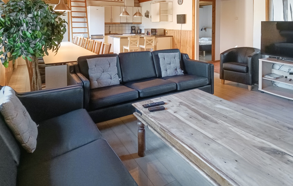 Die Couchecke im Luxusferienhaus Nr. 84 in Schweden.