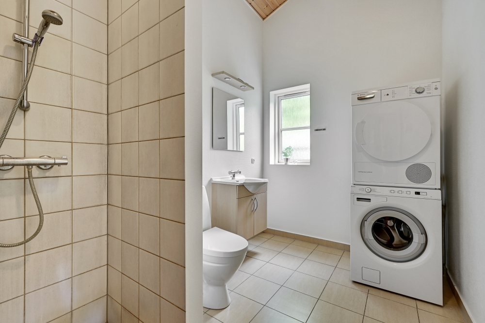 Der geräumige Eingangsbereich im Luxusferienhaus Nr. 247 in Ostjütland