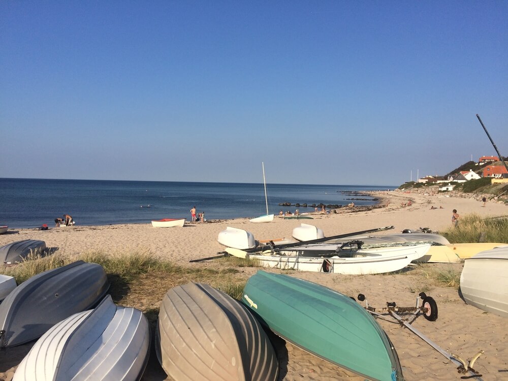 Der herrliche Strand in der Nähe von Luxusferienhaus Nr. 277 bei Nordseeland.