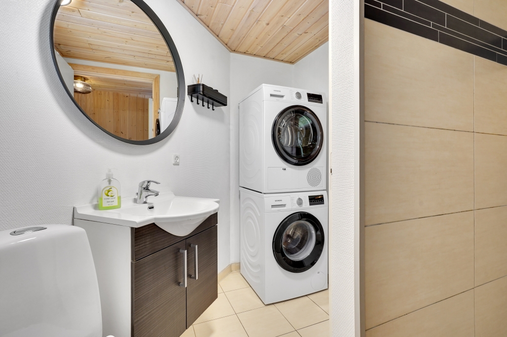 Eines der Badezimmer im Luxusferienhaus Nr. 277