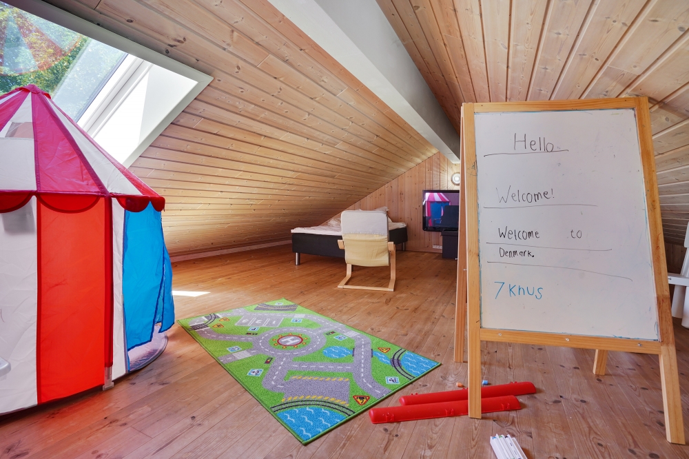 Einige der 16 Schlafgelegenheiten befinden sich im Luxusferienhaus Nr. 277 auf dem ausgebauten Dachboden