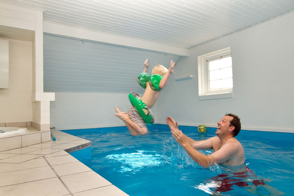 Das hauseigene Badeland ist ein Paradies für alle Wasserratten!
