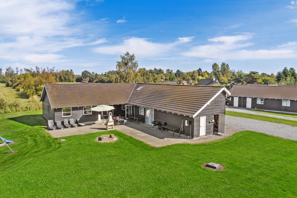 Dieses schöne Poolhaus Nr. 177 mit Platz für 24 Personen liegt in Lolland/Falster/Mön
