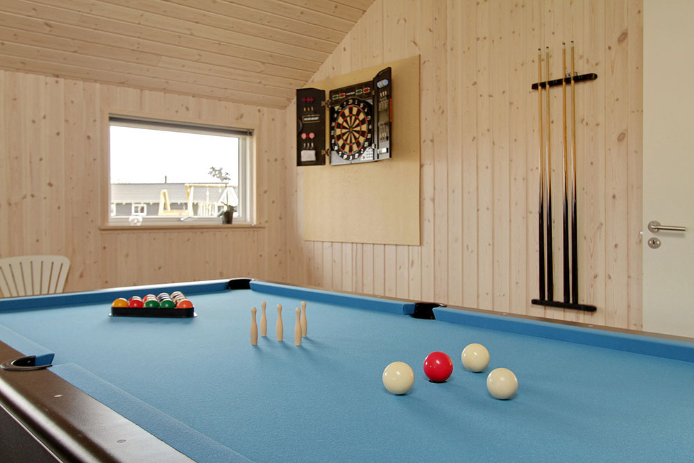 Für die Unterhaltung der ganzen Familie ist mit Billard/Tischtennis und Dart im Aktivitätenraum gesorgt